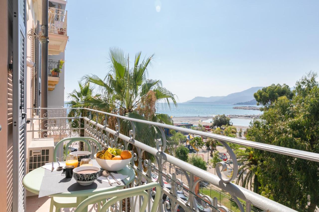 Ventimiglia City Center With Sea View Exteriör bild
