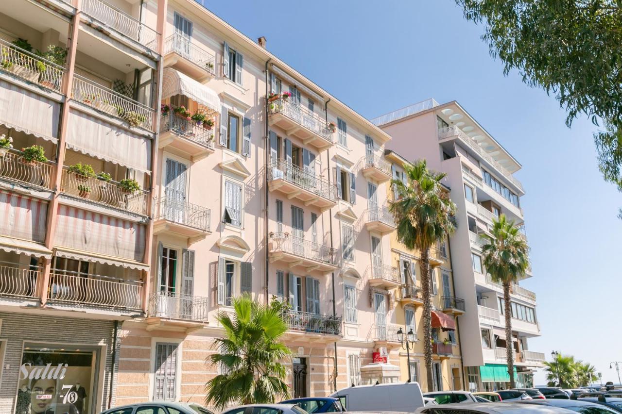 Ventimiglia City Center With Sea View Exteriör bild